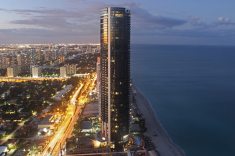  Porsche Design Tower | Miami (EUA) - Foi o primeiro edifício residencial a transformar o elevador automotivo em seu principal diferencial.
